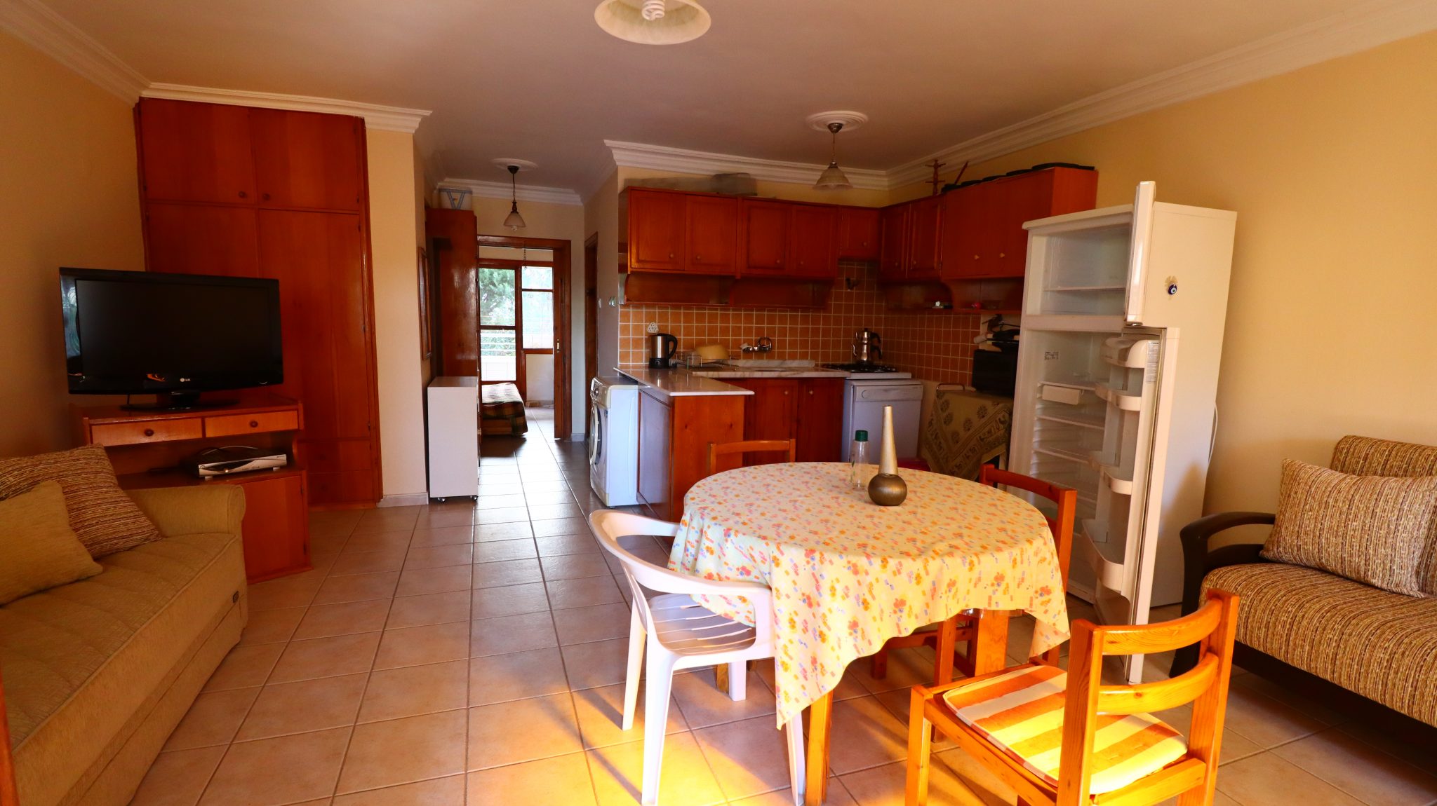 Mersin Erdemli Ayaş Korikos Sitesi Furnished 1+1 Garden Floor Flat for Rent