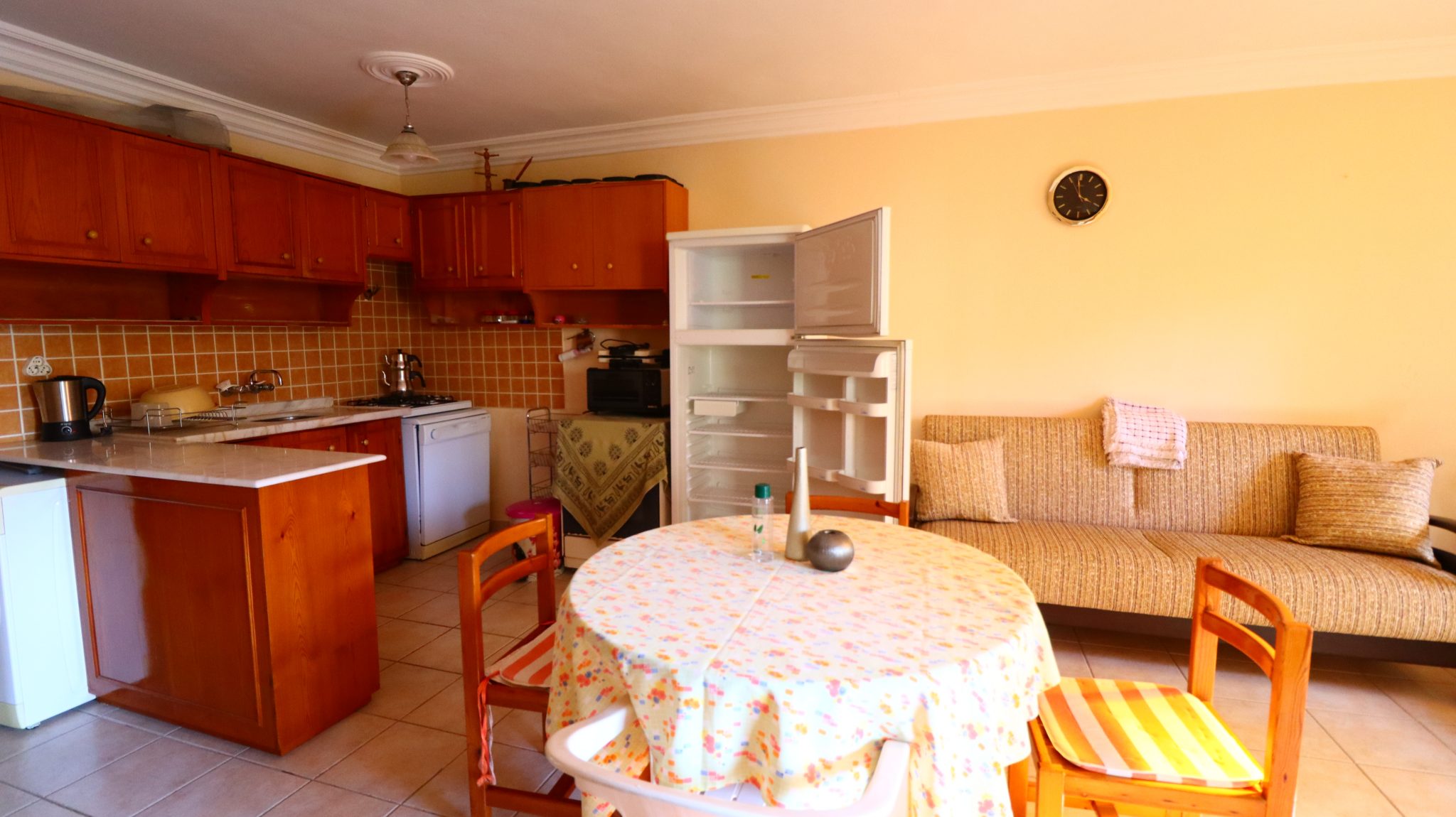 Mersin Erdemli Ayaş Korikos Sitesi Furnished 1+1 Garden Floor Flat for Rent