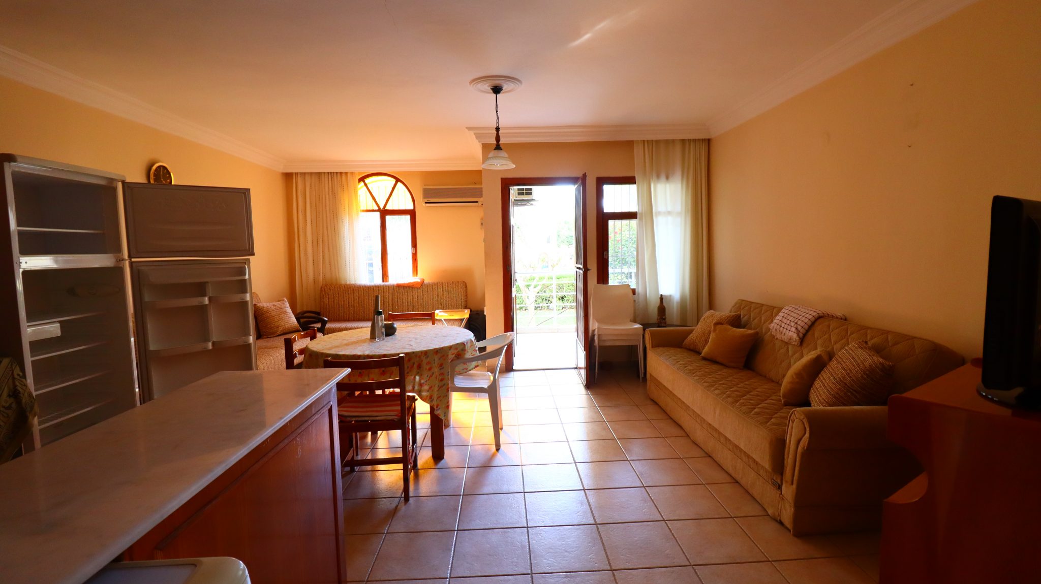 Mersin Erdemli Ayaş Korikos Sitesi Furnished 1+1 Garden Floor Flat for Rent