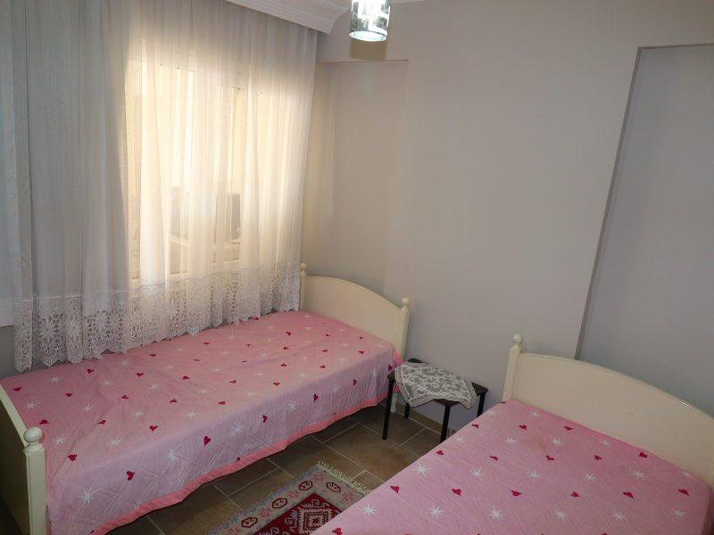 Mersin Erdemli Tömük Öner Tatil Sitesi Deniz Manzaralı Eşyalı Kiralık Daire