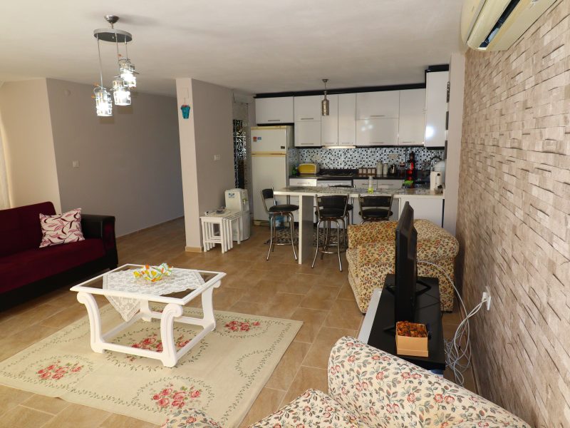 Mersin Erdemli Tömük Öner Tatil Sitesi Deniz Manzaralı Eşyalı Kiralık Daire