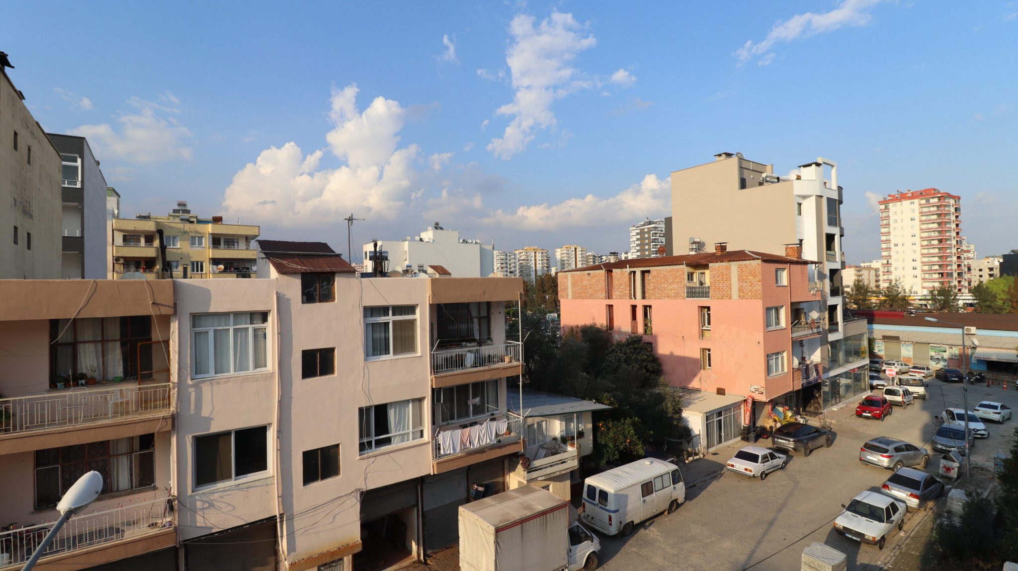 Mersin Erdemli Merkez Belediye Civarı Satılık 2+1 Daire