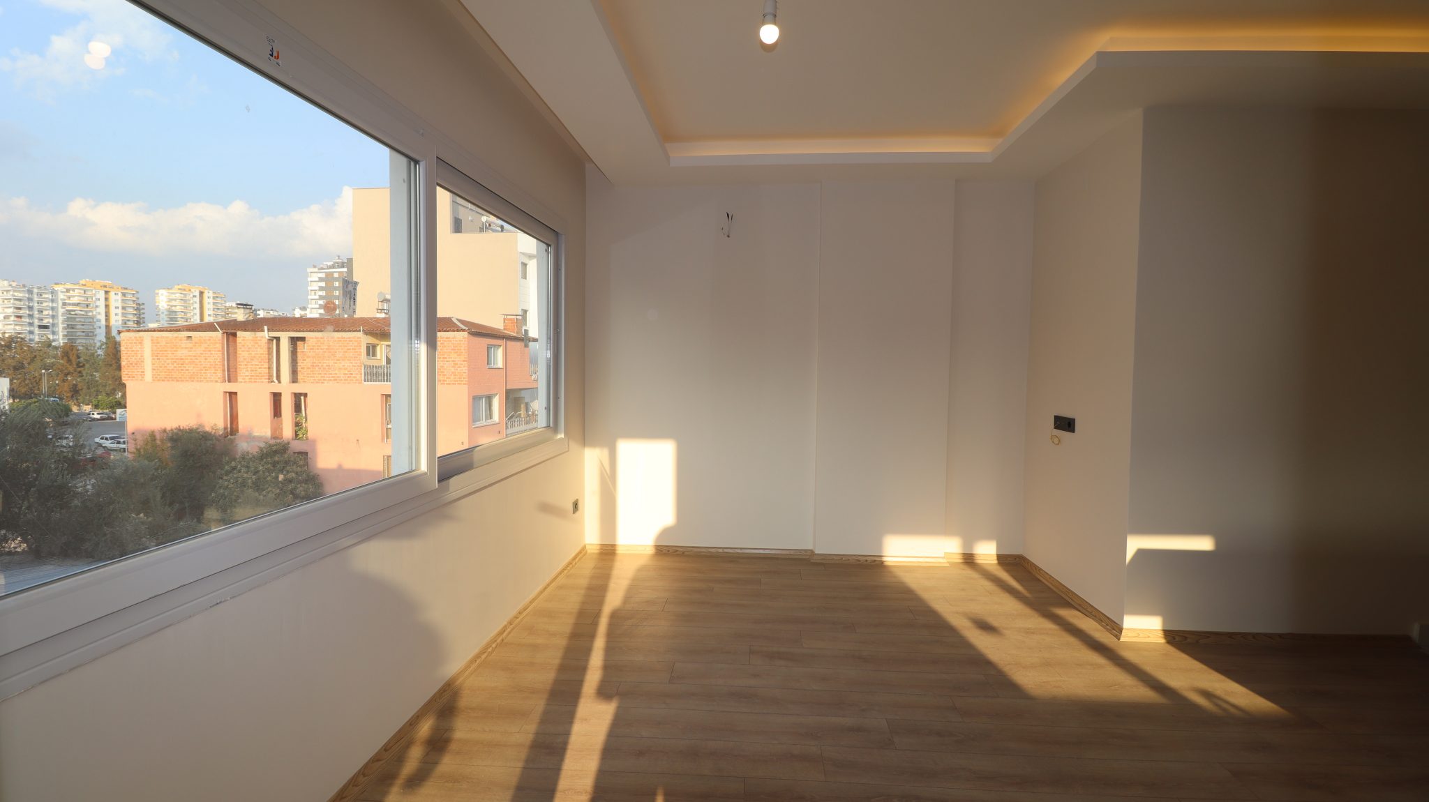 2 + 1 Wohnung zum Verkauf in der Nähe der Gemeinde Mersin Erdemli Center