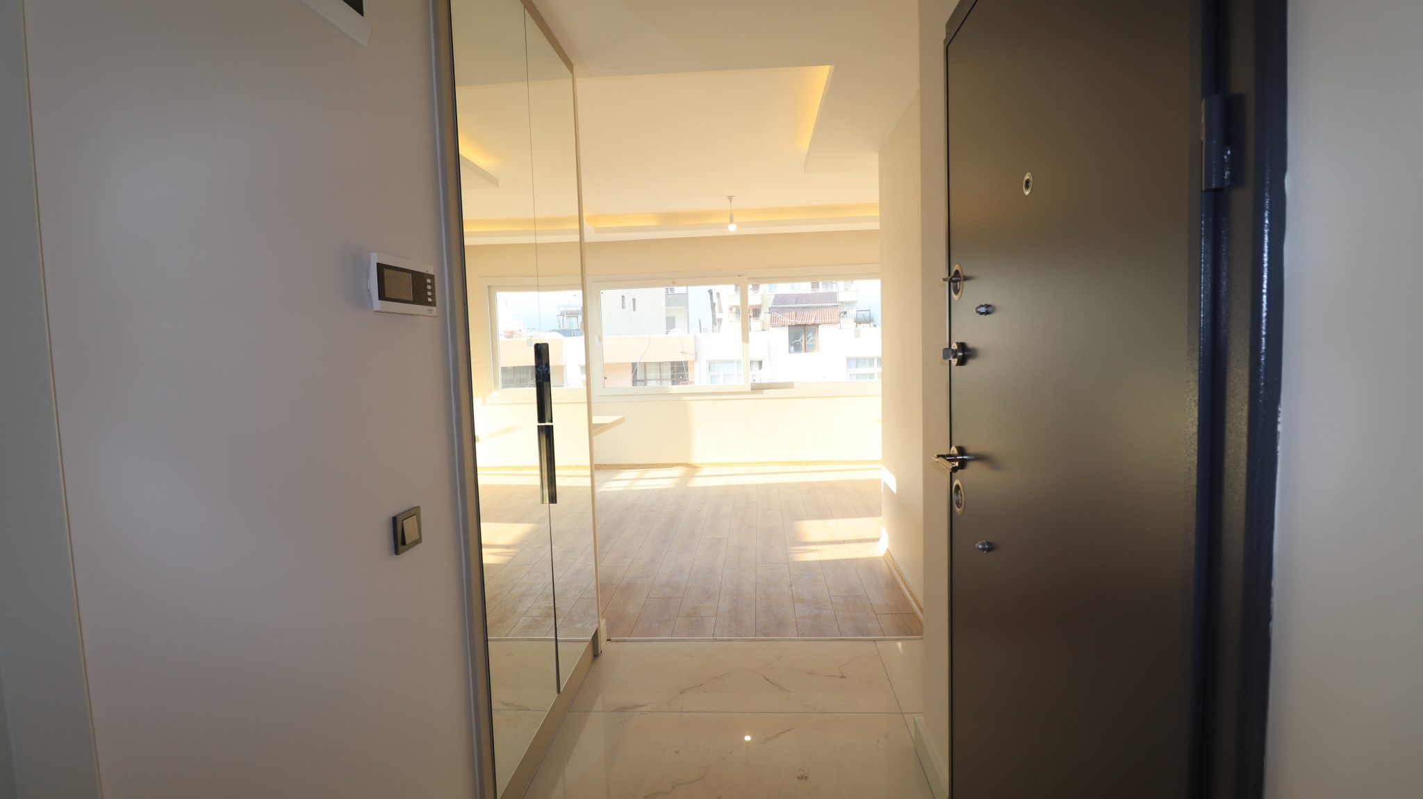 2 + 1 Wohnung zum Verkauf in der Nähe der Gemeinde Mersin Erdemli Center