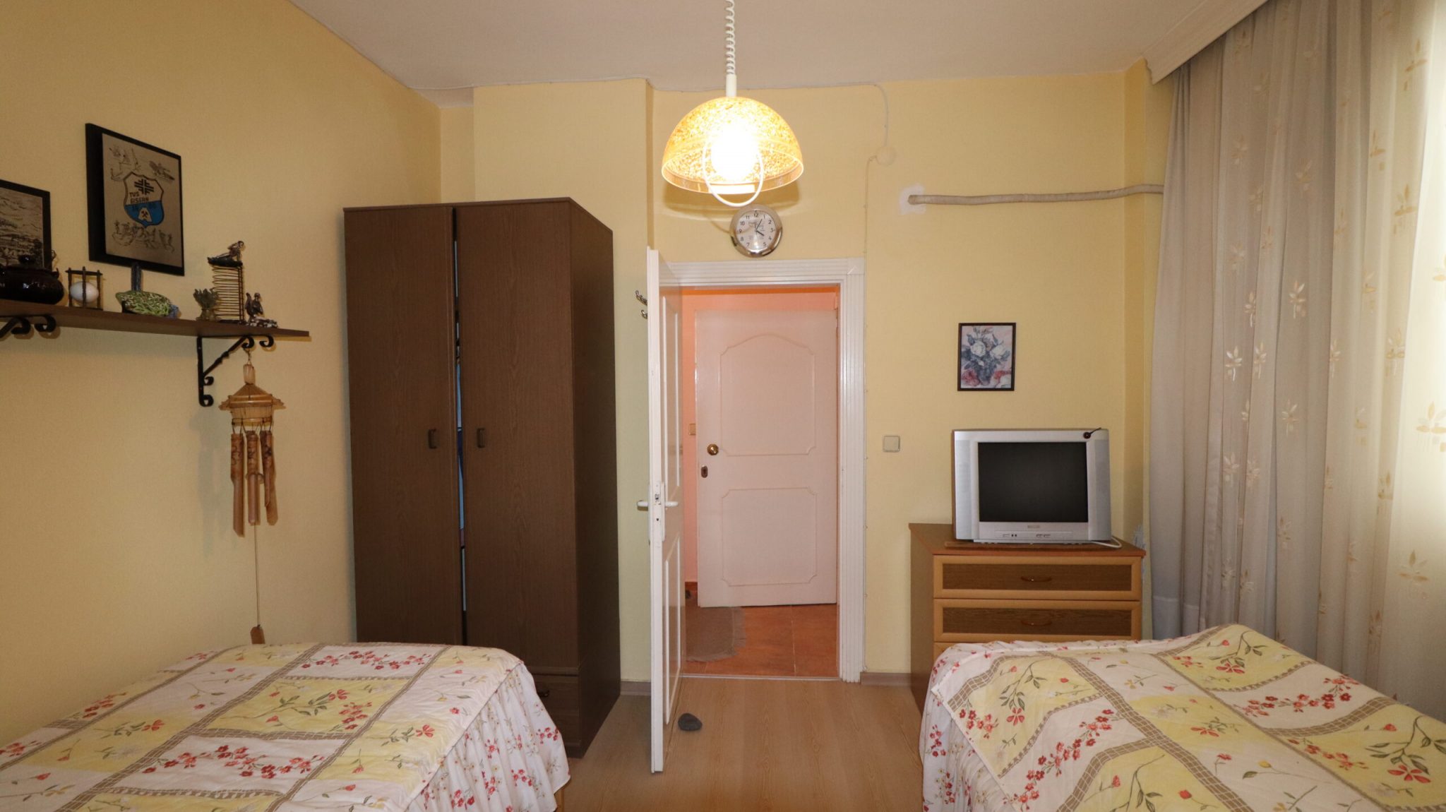 Mersin Erdemli Arpaçbahşiş Mts Satılık 4+1 Denize Sıfır Bahçe Katı  Daire