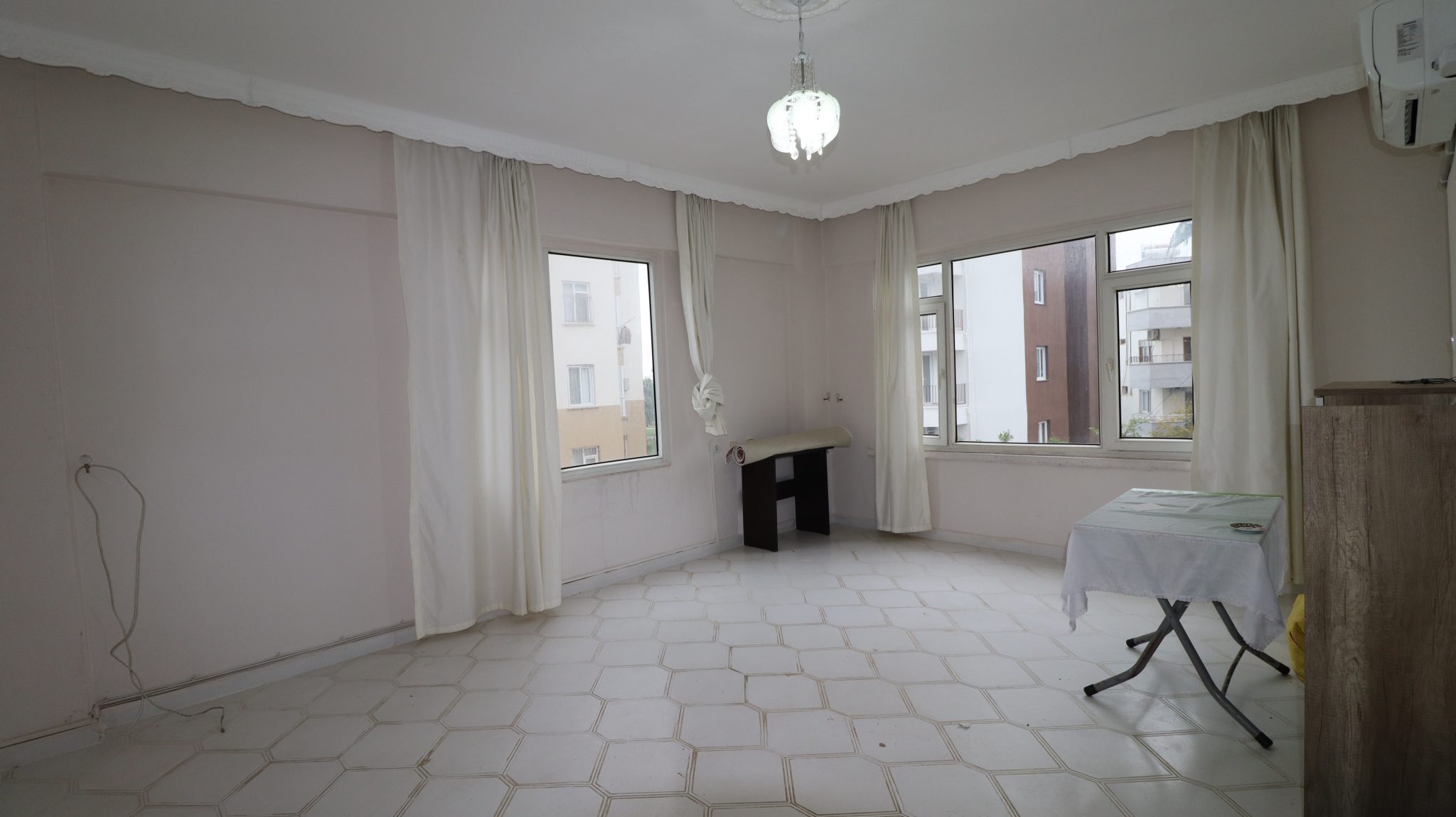 Mersin Erdemli Alata Selcen Sitesi 3+1 Wohnung Zu Vermieten Teilmöbliert