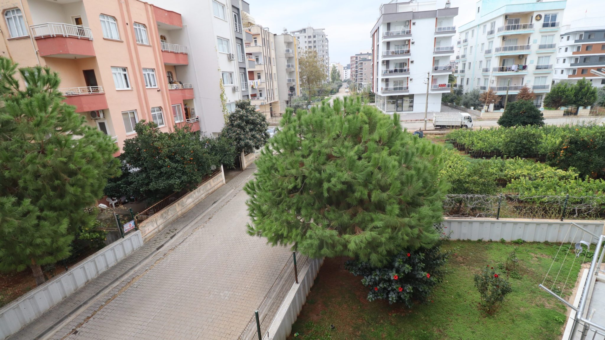 Mersin Erdemli Alata Selcen Sitesi Kısmi Eşyalı Kiralık 3+1 Daire