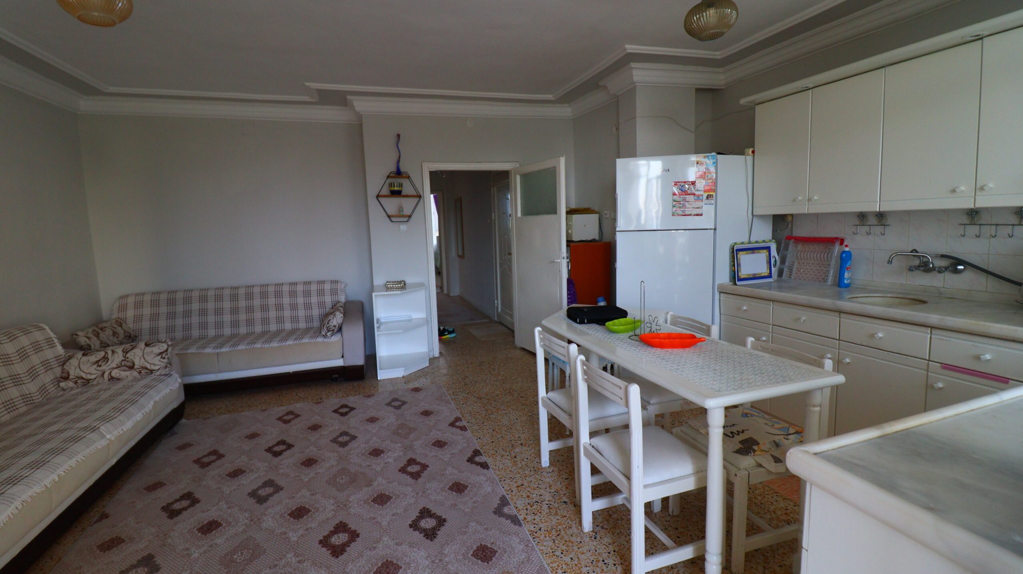 Mersin Erdemli Arpaçbahşiş Güneş 3 Sitesi Eşyalı Kiralık 2+1 Daire