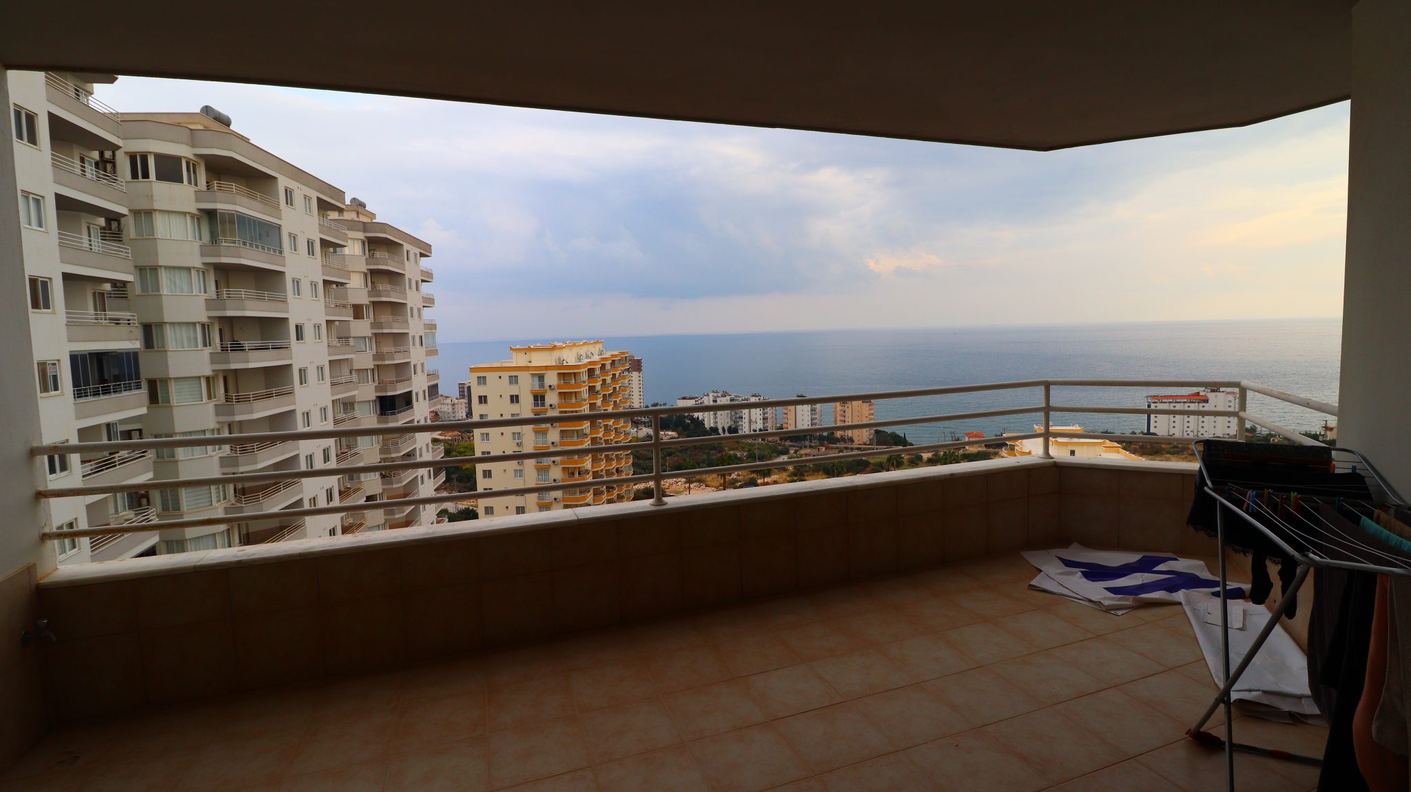 Mersin Erdemli Ayaş Diva Holiday Sitesi Möblierte 2+1 Wohnung zum Verkauf