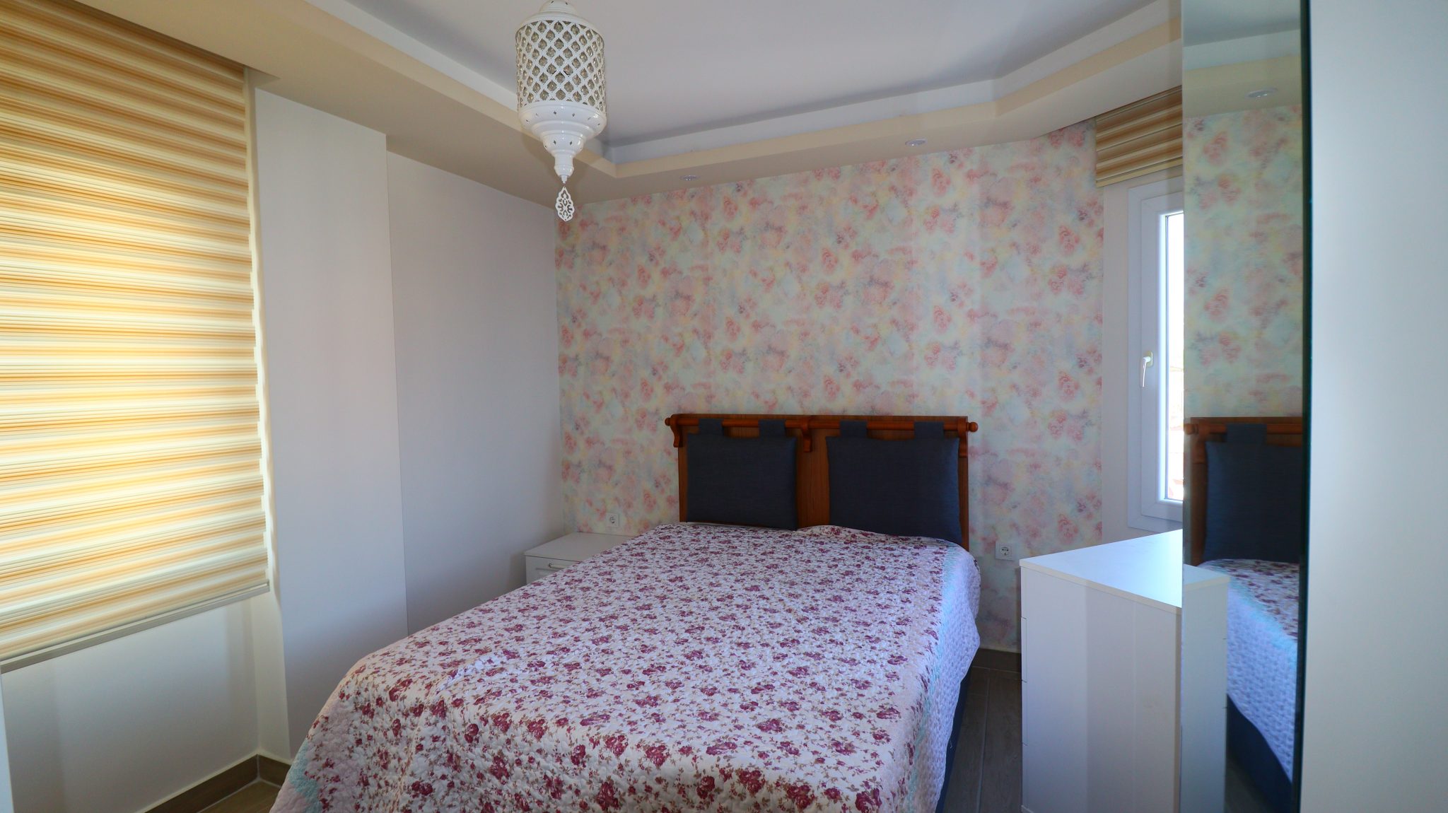 Gemeubileerd 2+1 appartement te koop in Mersin Erdemli Kocahasanlı aan de kust
