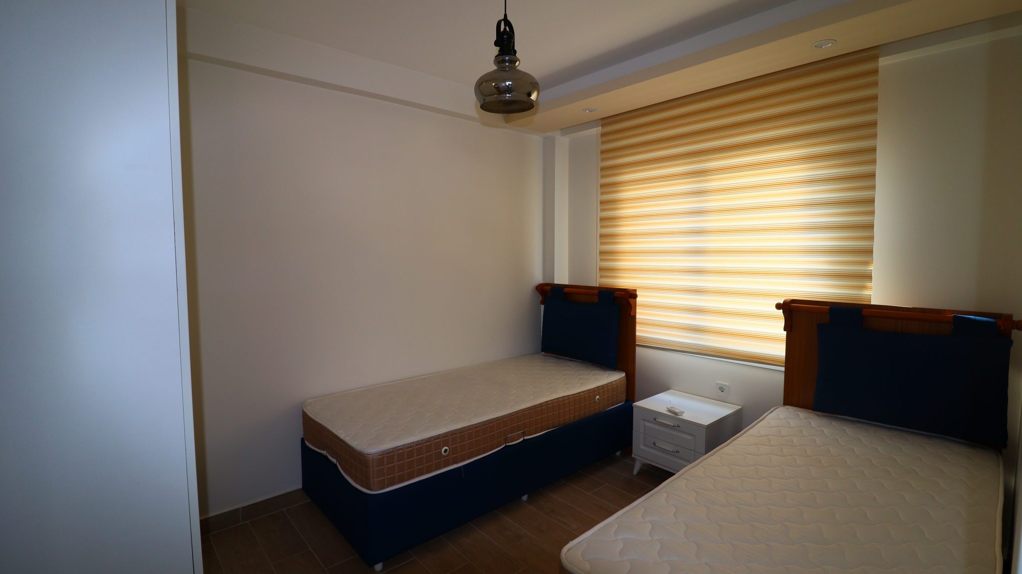 Gemeubileerd 2+1 appartement te koop in Mersin Erdemli Kocahasanlı aan de kust