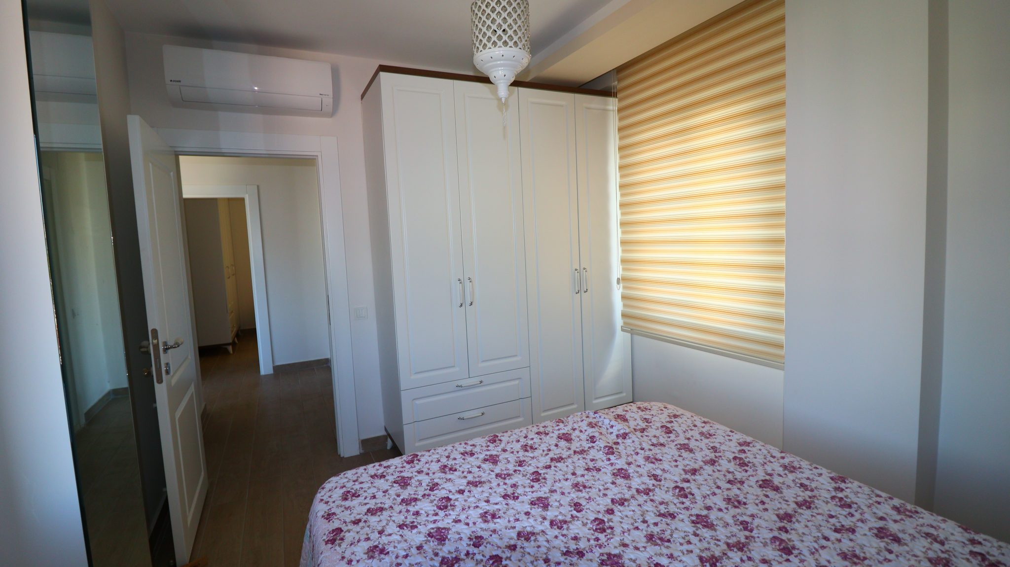 Gemeubileerd 2+1 appartement te koop in Mersin Erdemli Kocahasanlı aan de kust