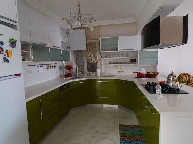 Mersin Erdemli Limonlu Gökmen Sitesi Eşyalı Satılık 2+1 Bakımlı Daire