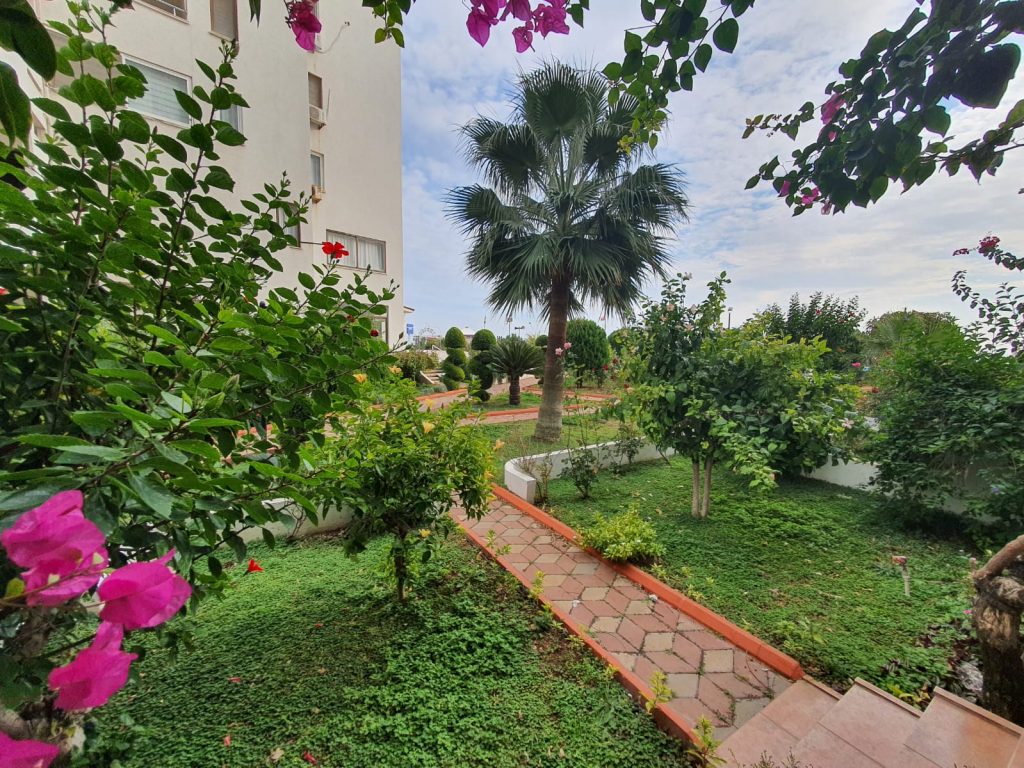 Mersin Erdemli Arpaçbahşiş Mts Satılık 4+1 Denize Sıfır Bahçe Katı  Daire
