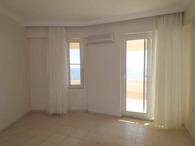 Mersin Erdemli Limonlu Atlantis Sitesi Denize Sıfır Satılık Daire