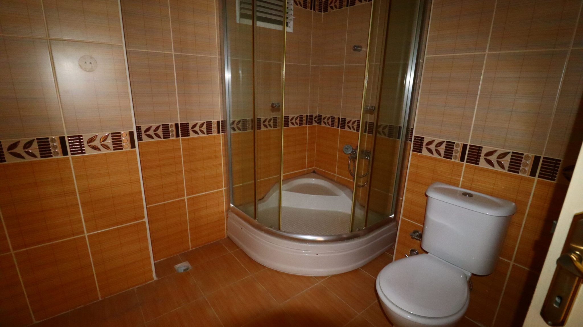 Mersin Erdemli Alata  Deniz Manzaralı  Satılık 3+1 Geniş   Daire