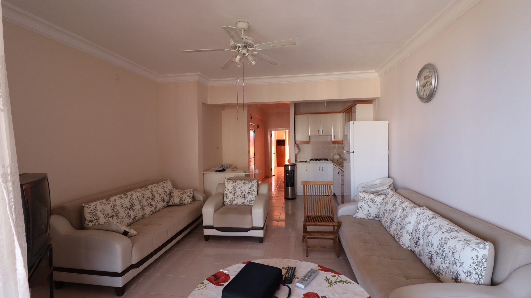 1 + 1-Wohnung mit Meerblick zum Verkauf in Mersin Erdemli Limonlu Atlantis Complex