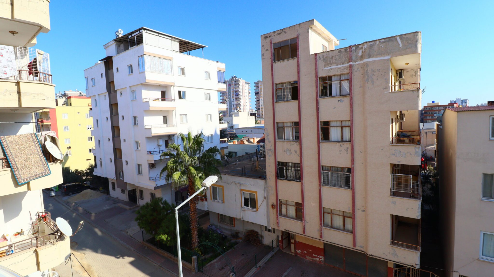 Mersin Erdemli Alata Migros Market Arkası 3+1 Yıllık Kiralık Daire