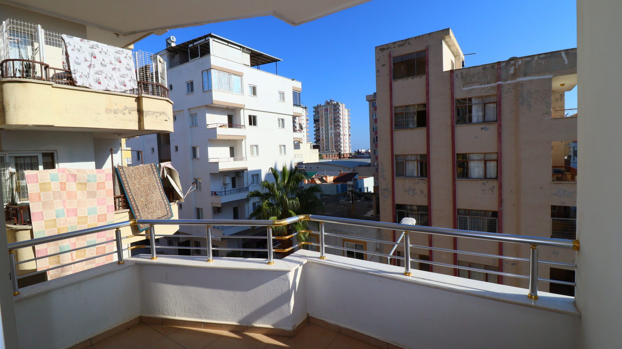 Mersin Erdemli Alata Migros Market Arkası 3+1 Yıllık Kiralık Daire