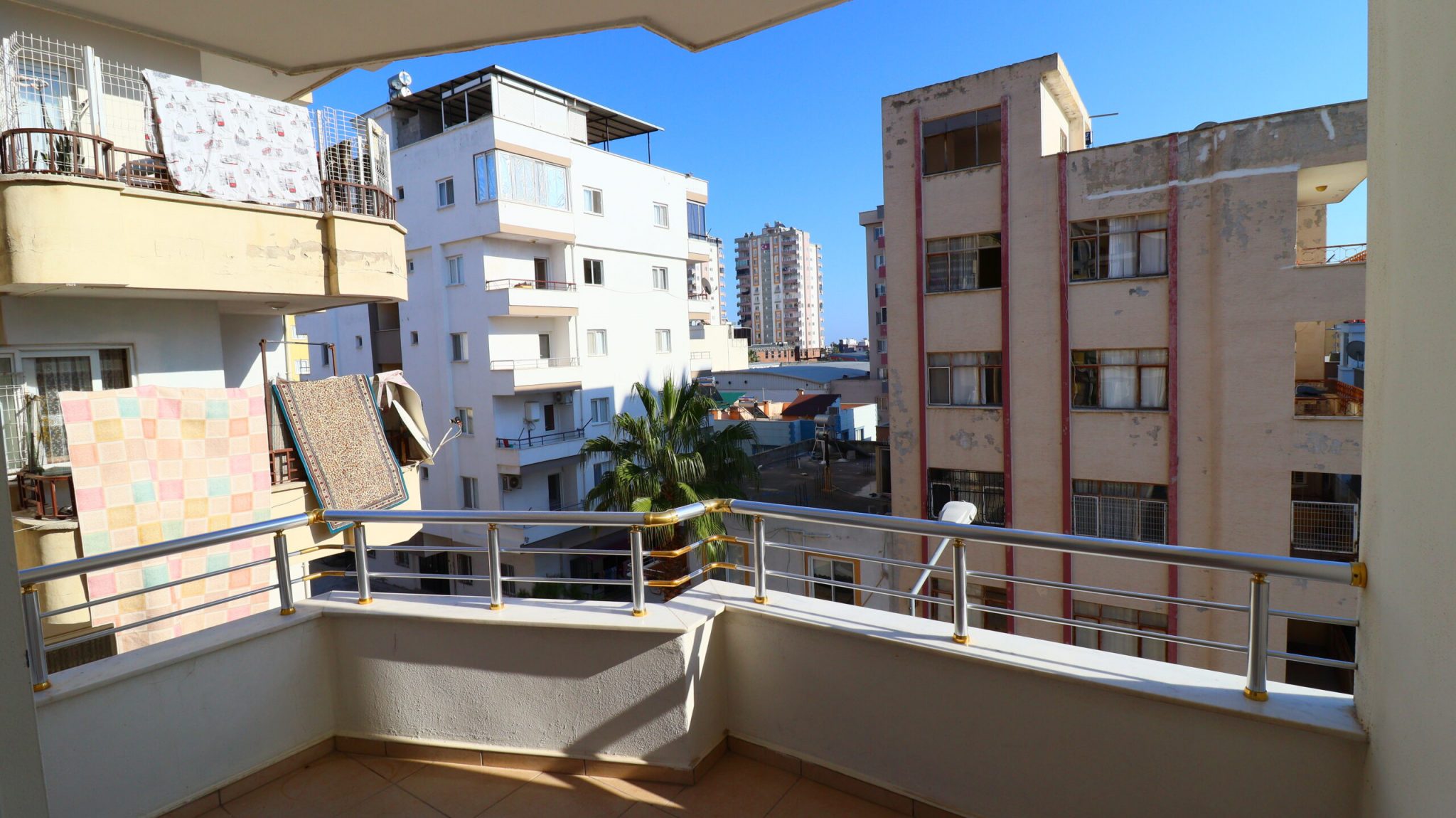 Mersin Erdemli Alata Migros Market Arkası 3+1 Yıllık Kiralık Daire