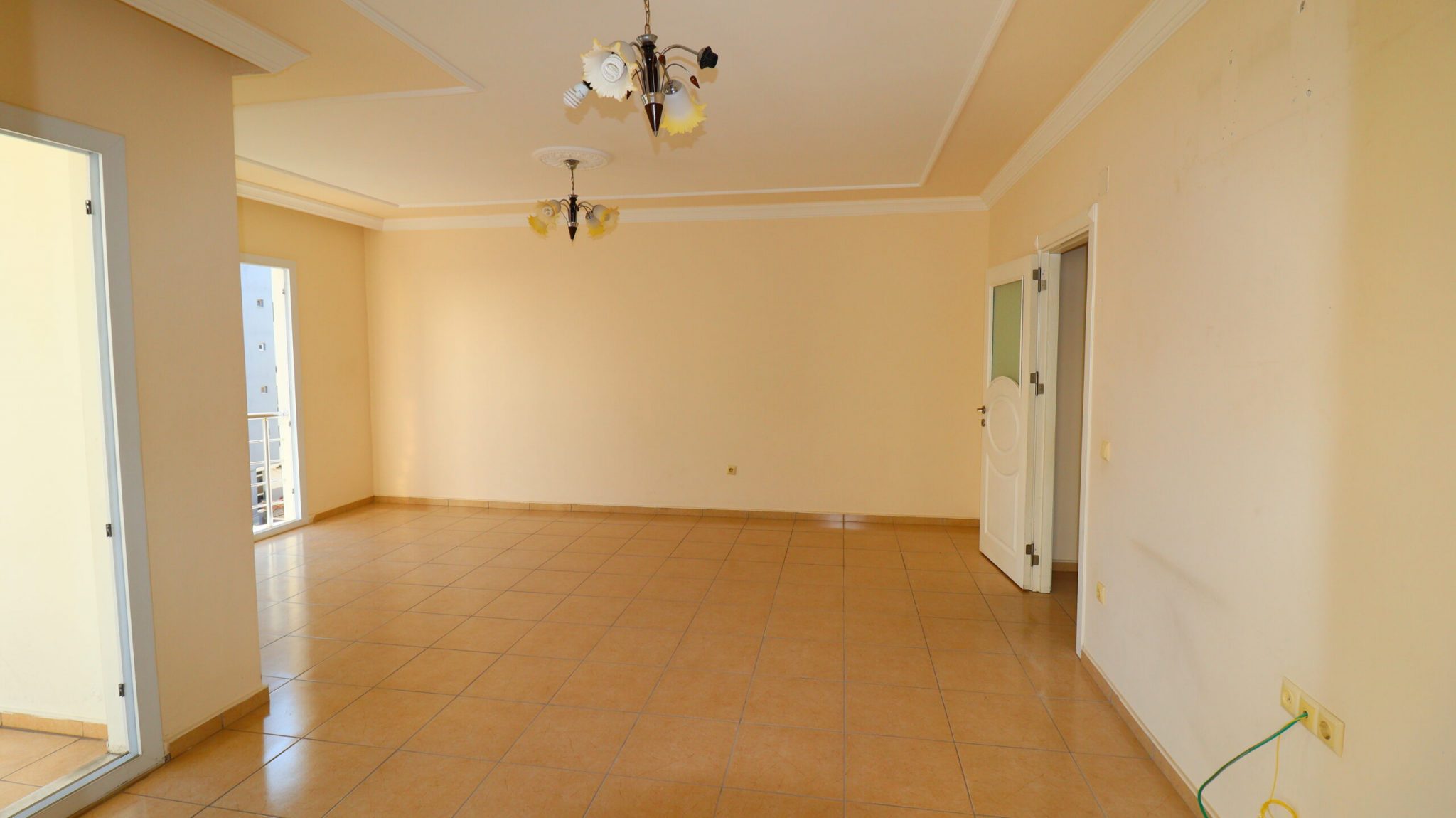 Mersin Erdemli Alata Migros Market Arkası 3+1 Yıllık Kiralık Daire