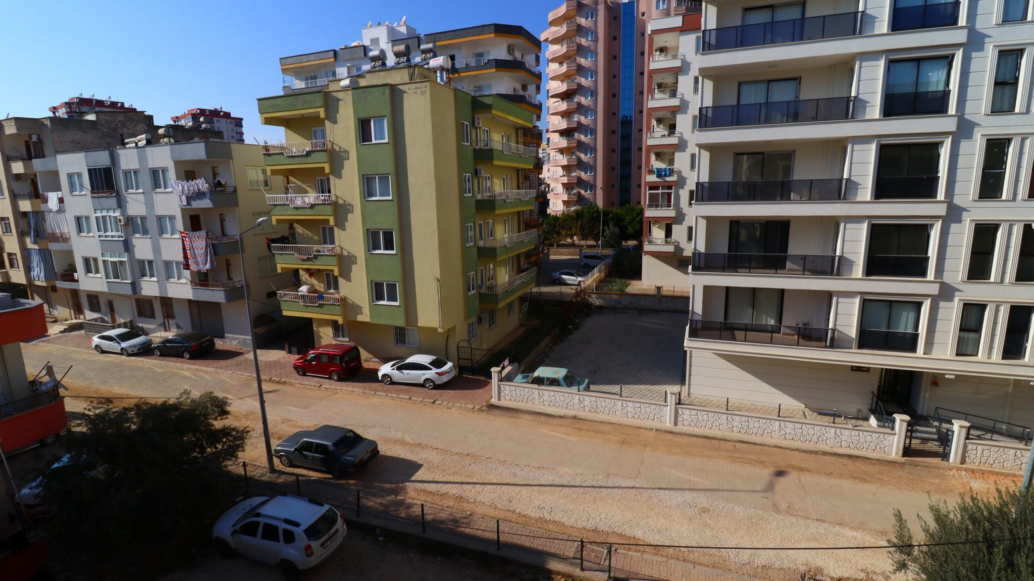 Mersin Erdemli Alata Migros Market Arkası 3+1 Yıllık Kiralık Daire