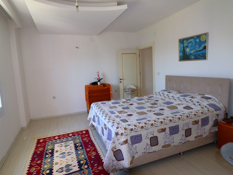 Mersin Erdemli Arpaçbahşiş Yılmaz Tekin 3+1 Eşyalı Kiralık Daire