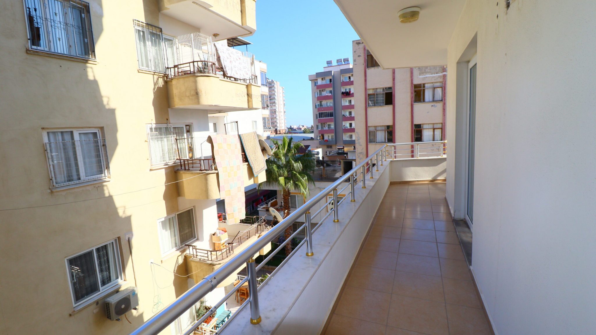 Mersin Erdemli Alata Migros Market Civarı Satılık 3+1 Geniş Daire