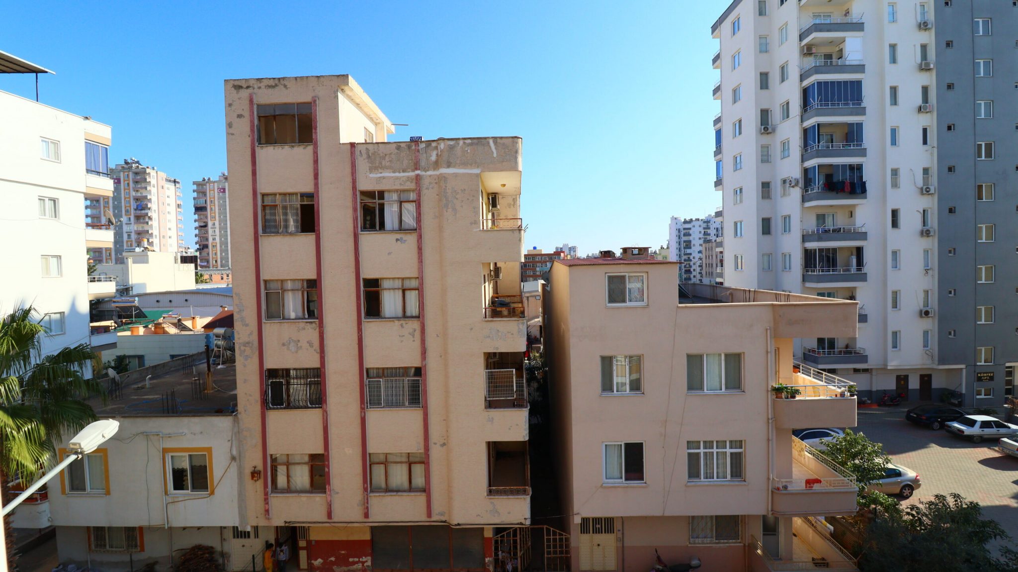 Mersin Erdemli Alata Migros Market Civarı Satılık 3+1 Geniş Daire