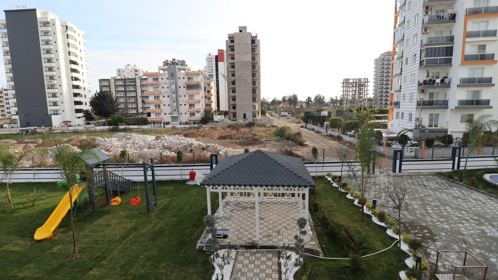1+1 Luxuswohnung zum Verkauf in Mersin Erdemli Kargipınarı