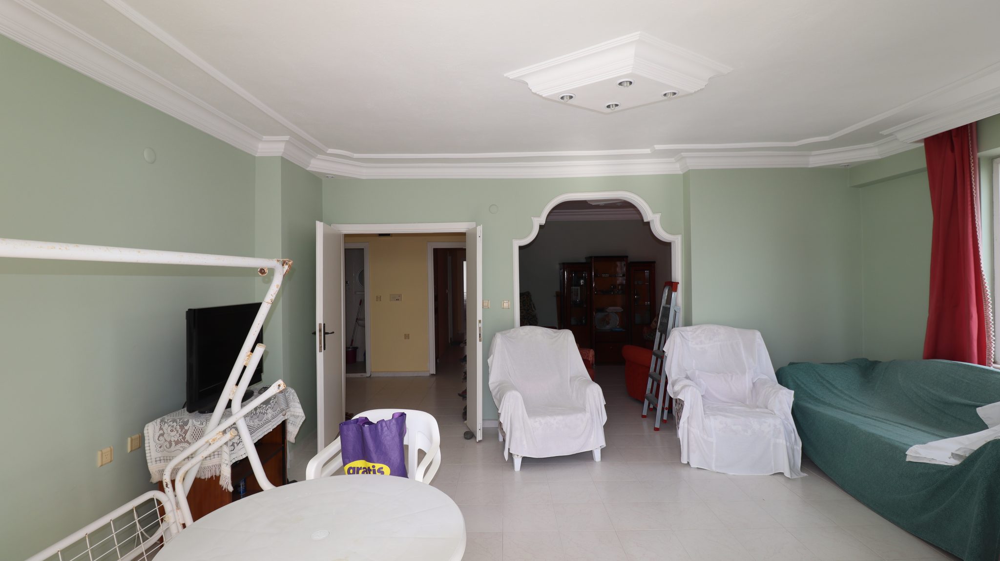 Mersin Erdemli Tömük Pınar Sitesi Furnished 4+1 Flat for Sale