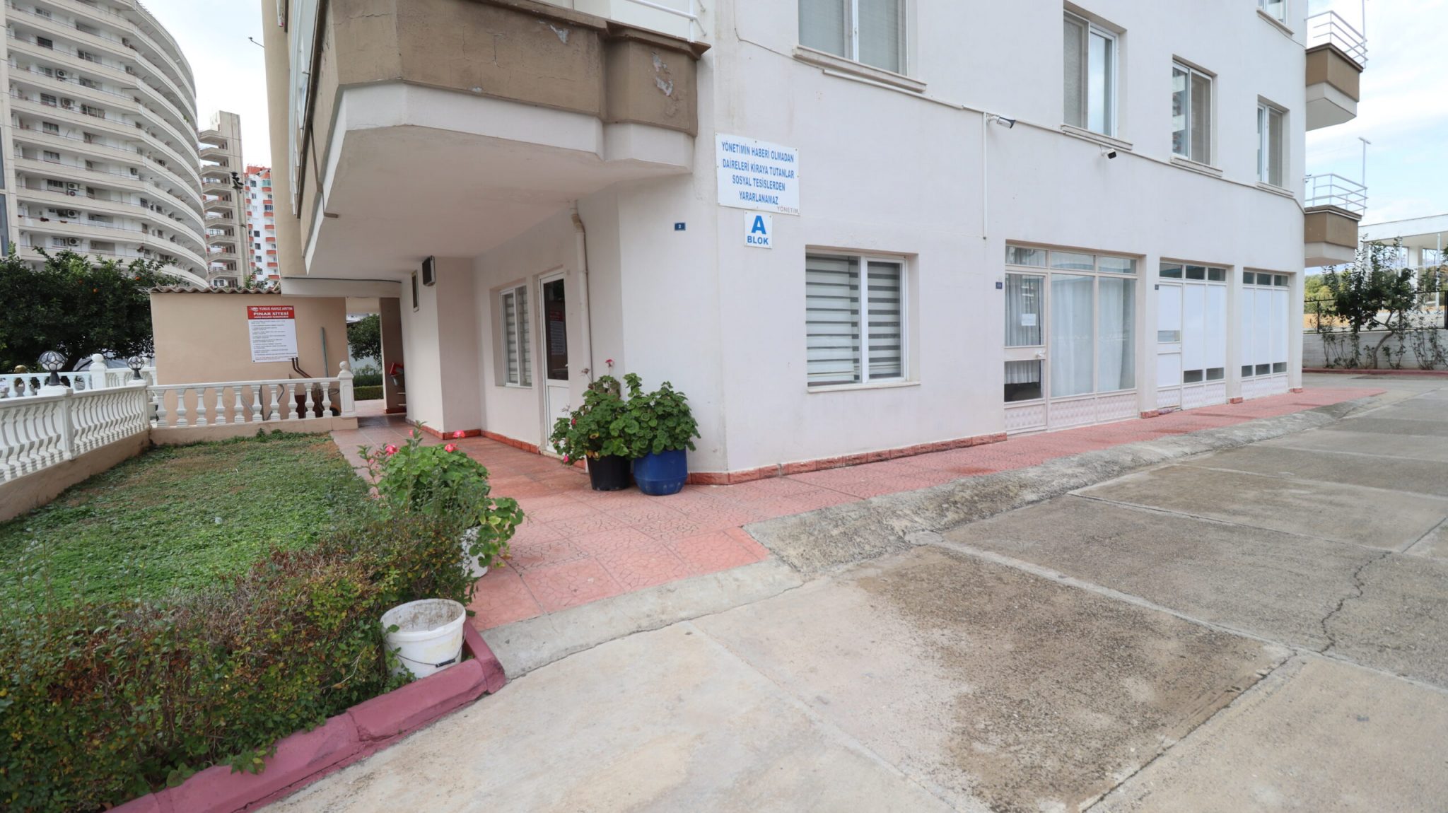Mersin Erdemli Tömük Pınar Sitesi Eşyalı Satılık 4+1 Daire