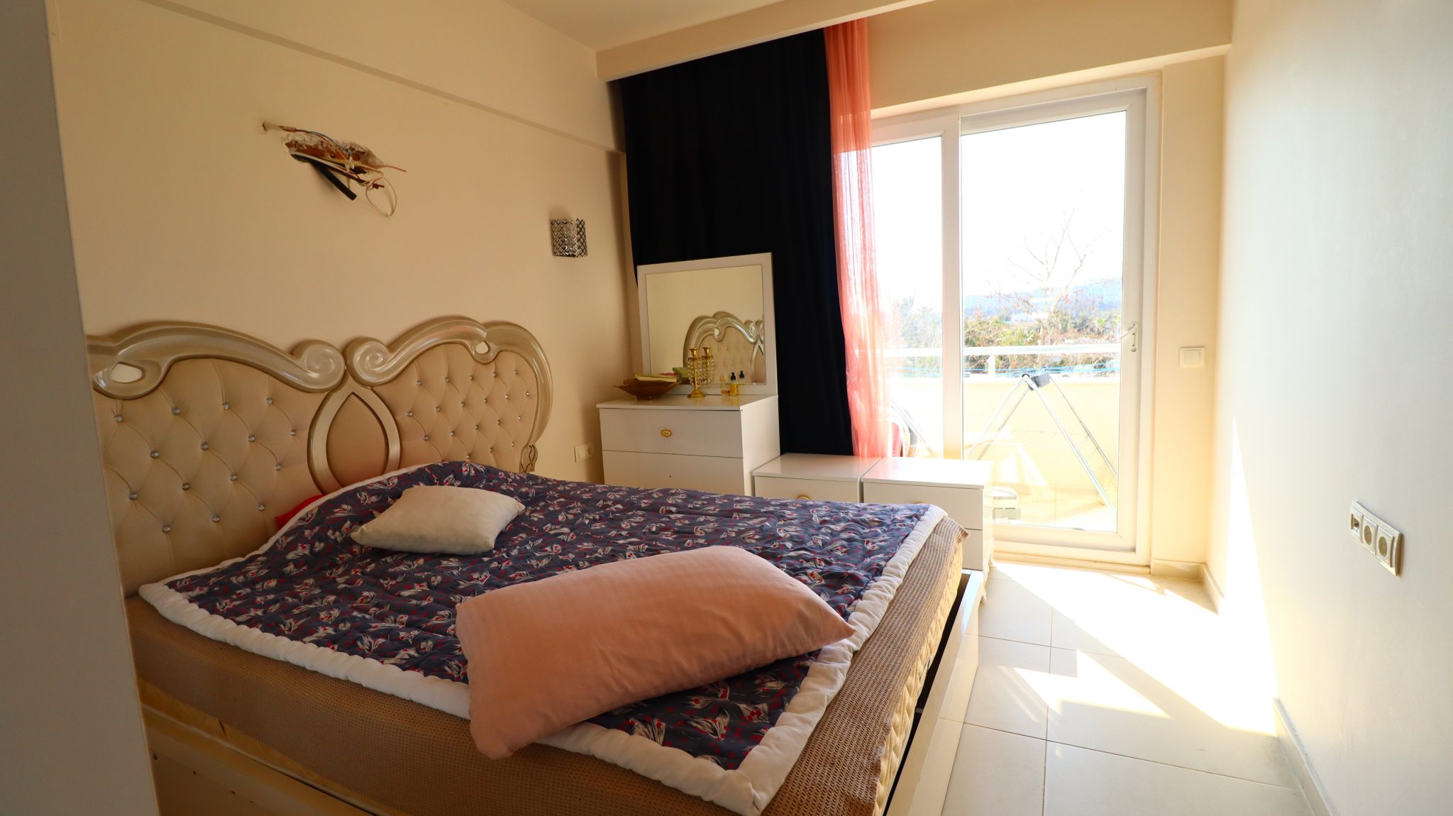 Mersin Erdemli Kargipınarı Liparis Sunlife Möblierte 2+1 Wohnung mit Meerblick zu verkaufen