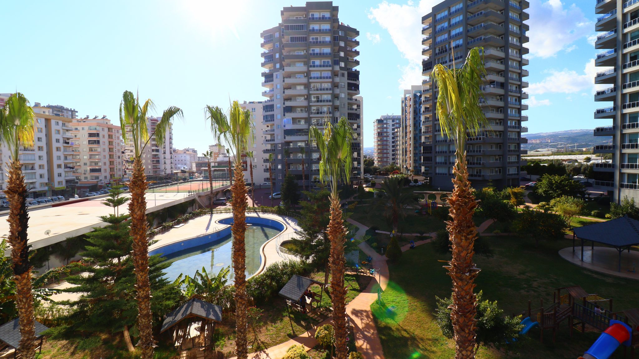 Mersin Erdemli Club Bahçeşehir Sitesi 4+1 Luxuswohnung zum Verkauf