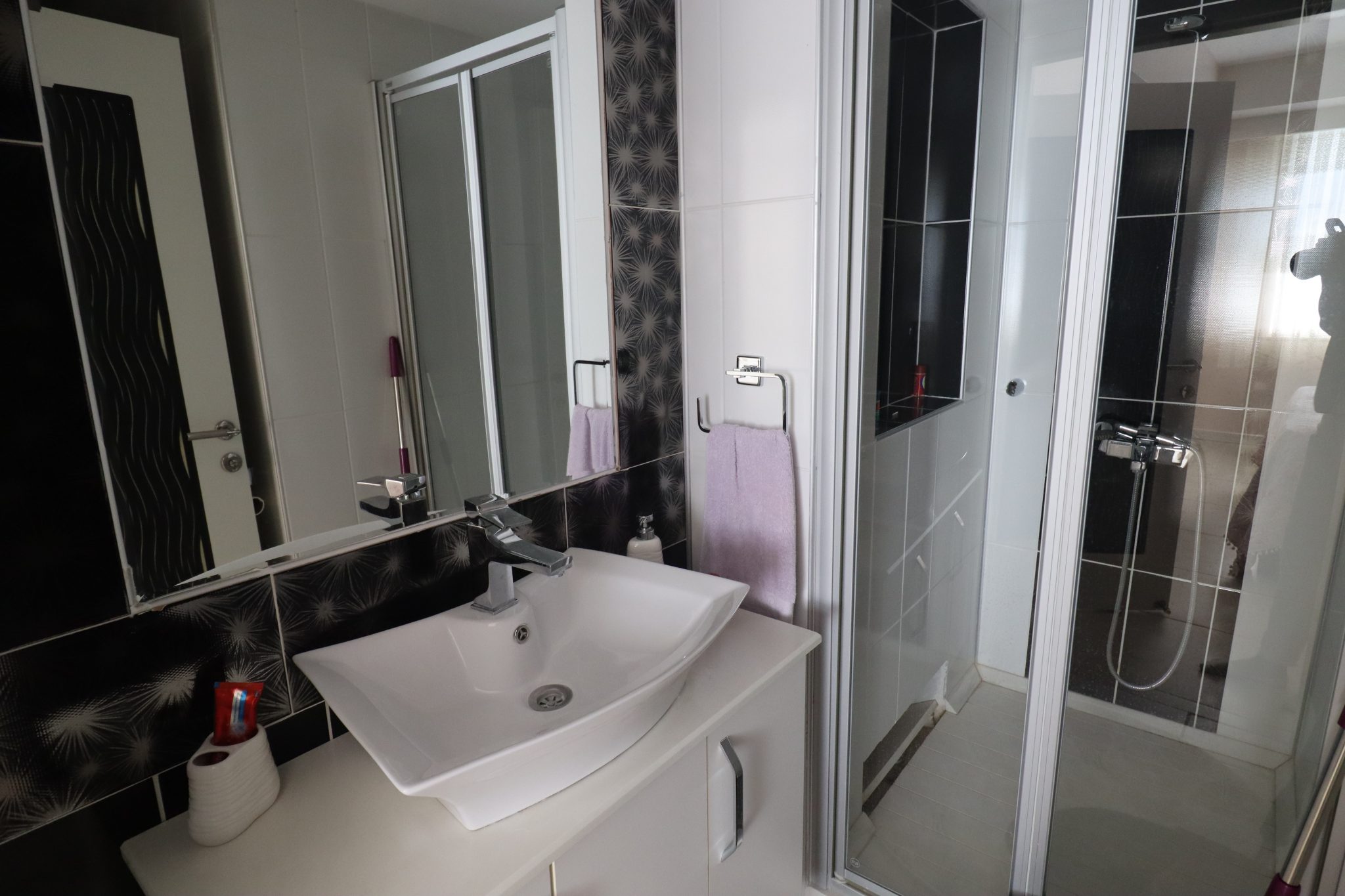 Mersin Erdemli Kargipınarı Queenaba 2 Komplex zum Verkauf 3+1 Sommerwohnung