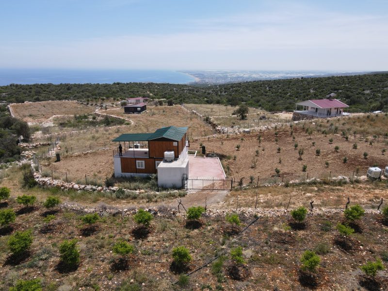 Mersin Silifke Narlıkuyu Deniz Manzaralı Tarla İçinde Satılık Ev