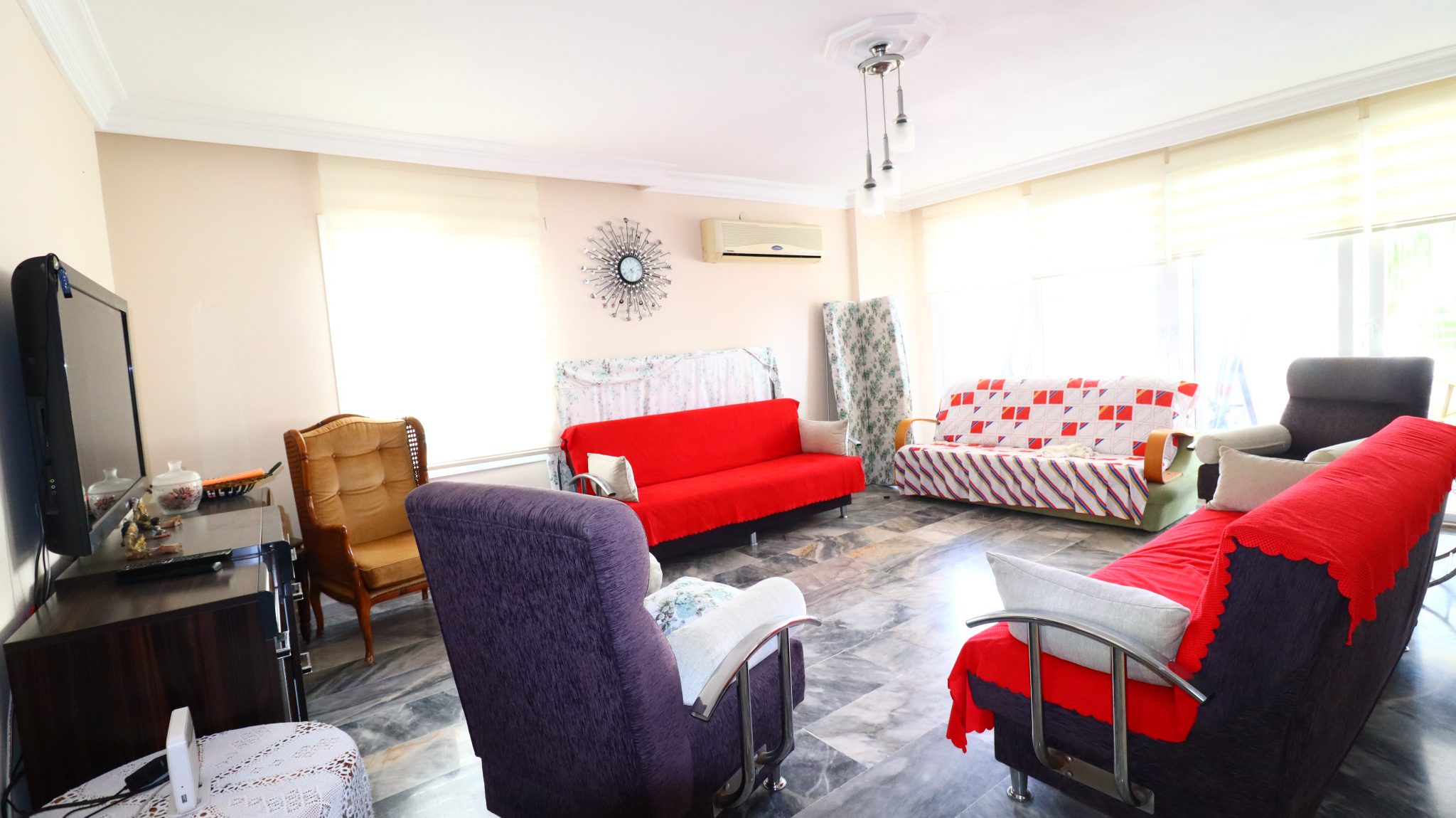 Mersin Erdemli Kumkuyu Alkent Sitesi 3+1 Wohnung zu verkaufen