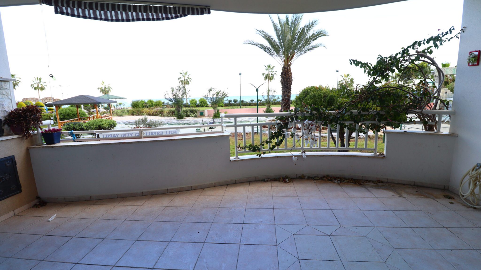 Mersin Erdemli Limonlu Liparis 4 Eşyalı Satılık 2+1 Daire