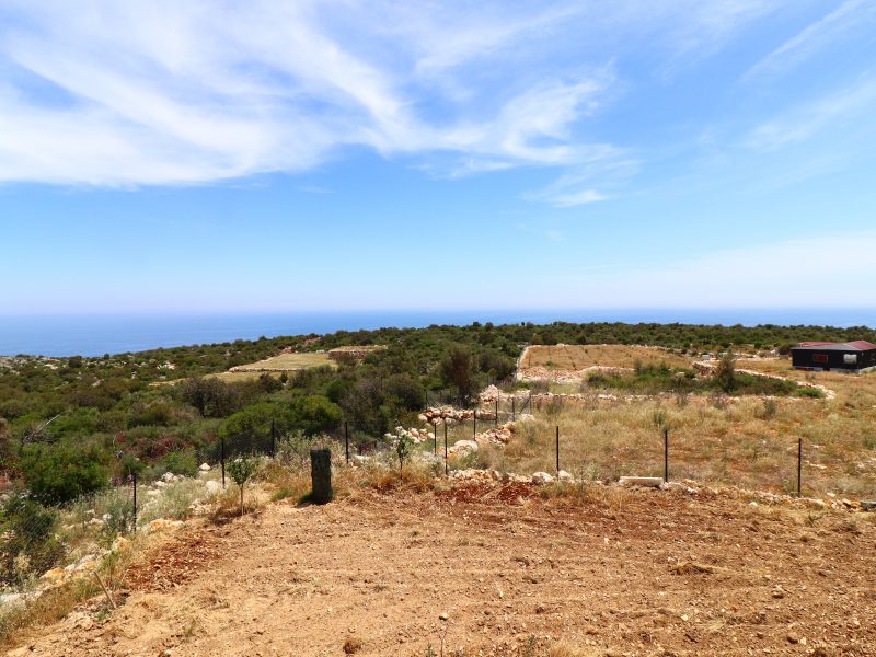 Mersin Silifke Narlıkuyu Deniz Manzaralı Tarla İçinde Satılık Ev