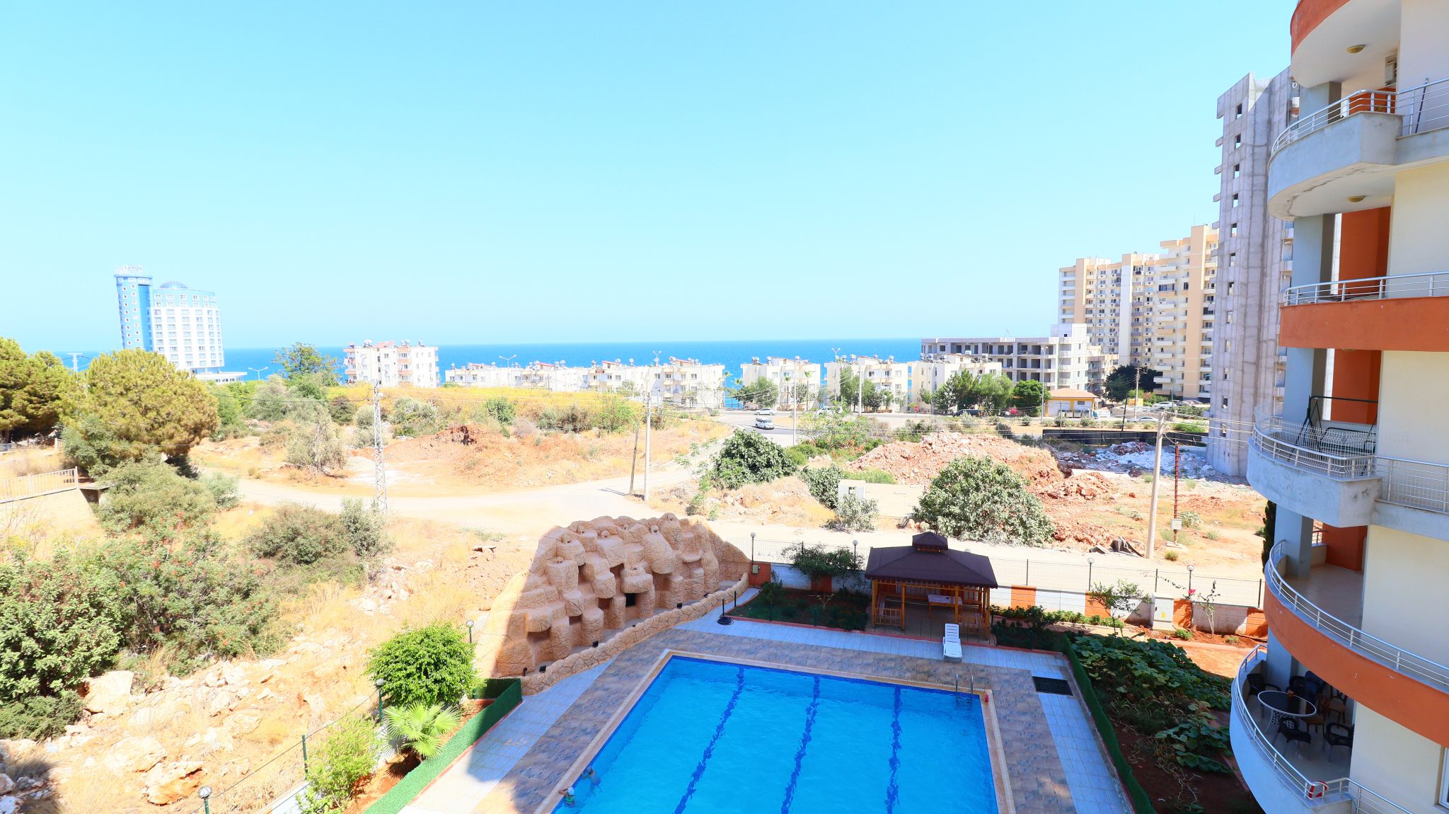 Mersin Erdemli Ayaş Site İçinde Deniz Manzaralı Satılık 2+1 Daire