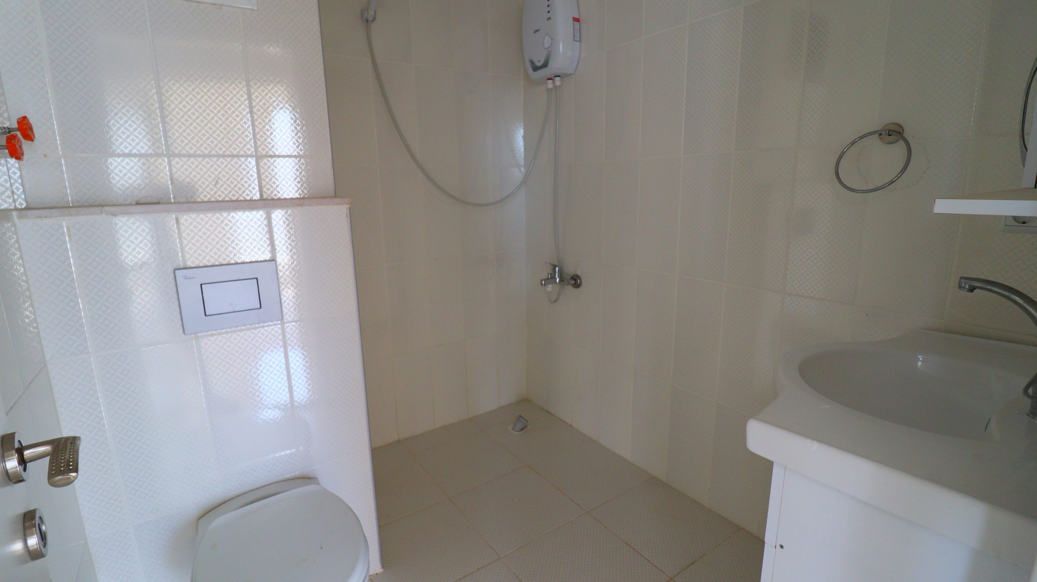 Mersin Erdemli Ayaş Site İçinde Deniz Manzaralı Satılık 2+1 Daire