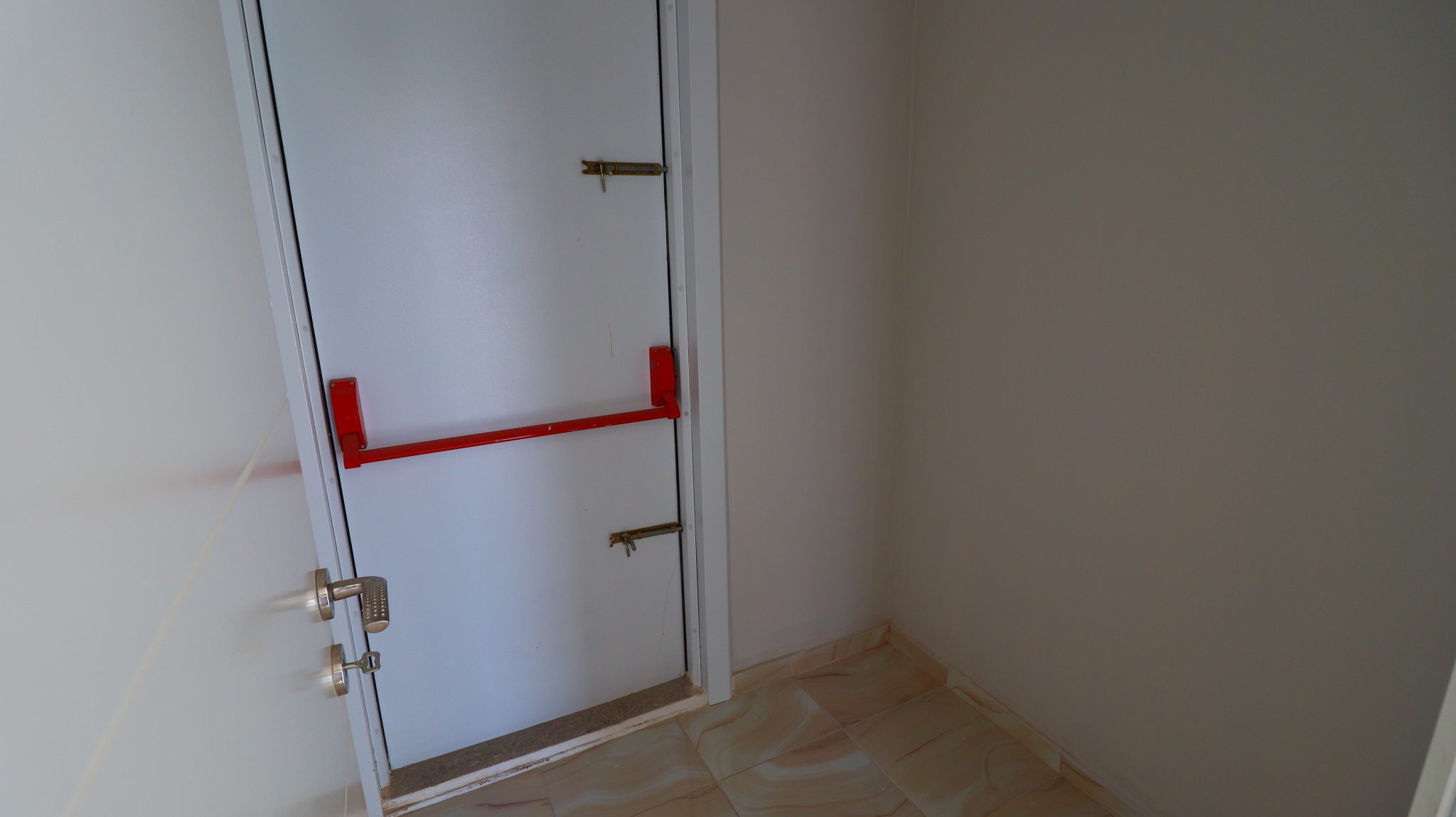 Mersin Erdemli Ayaş Site İçinde Deniz Manzaralı Satılık 2+1 Daire