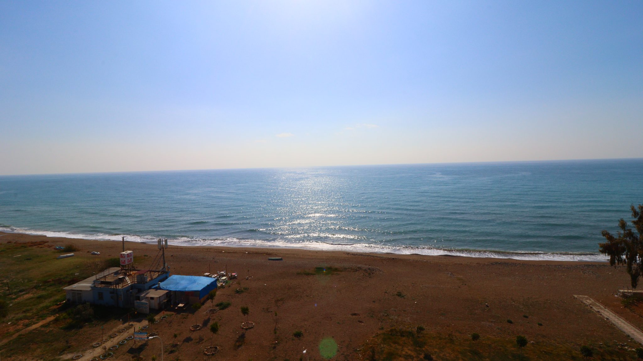 Möblierte 3+1 Wohnung zur Miete in Mersin Erdemli Arpaçbahşiş Özaltın Palmiye Beachfront