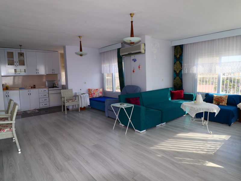 Mersin Arpaçbahşiş Özaltın Palmiye Eşyalı Kiralık 3+1 Daire