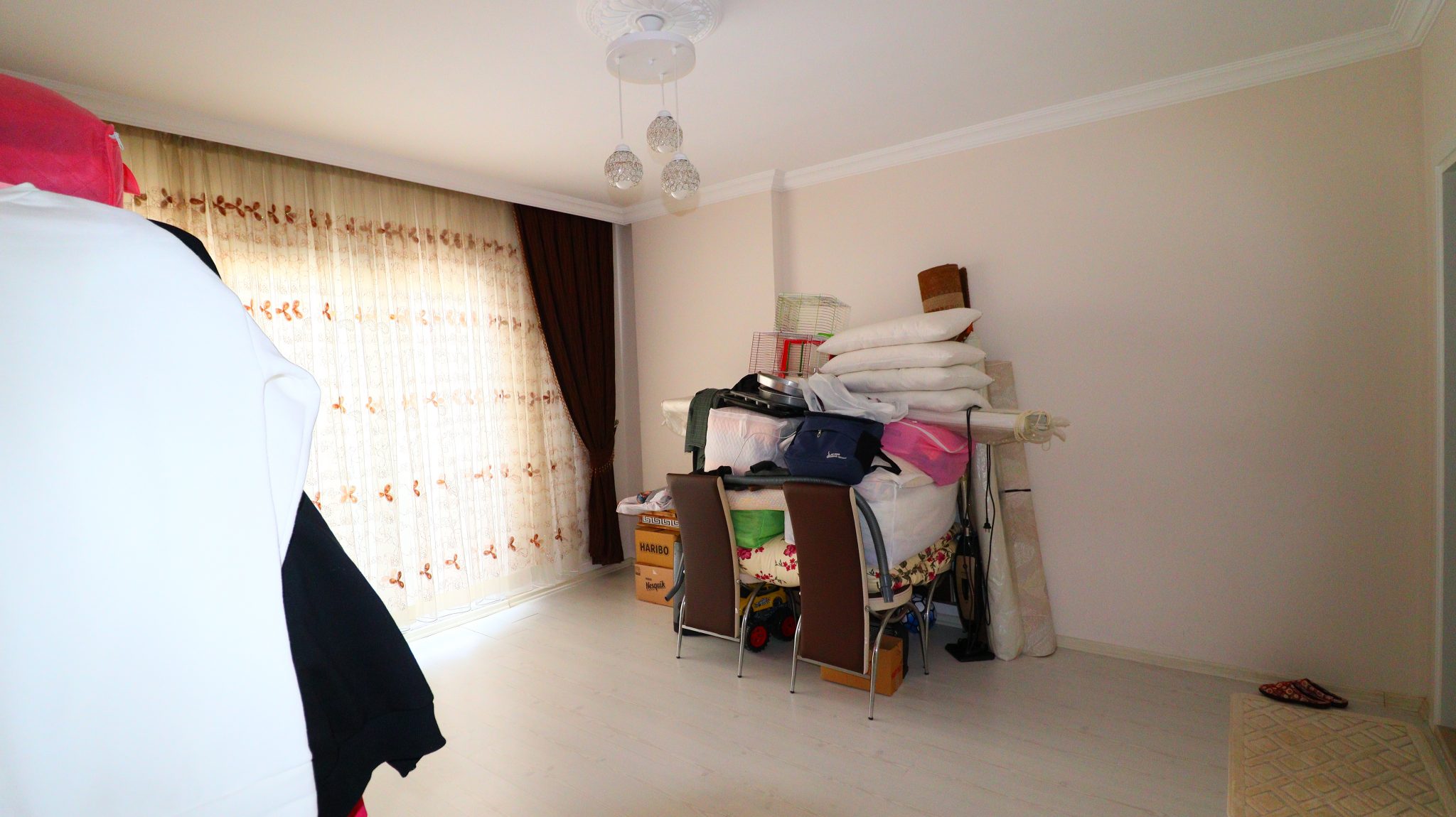 Mersin Erdemli Çeşmeli d400 Highway Route 2+1 Wohnung zum günstigen Preis zu verkaufen