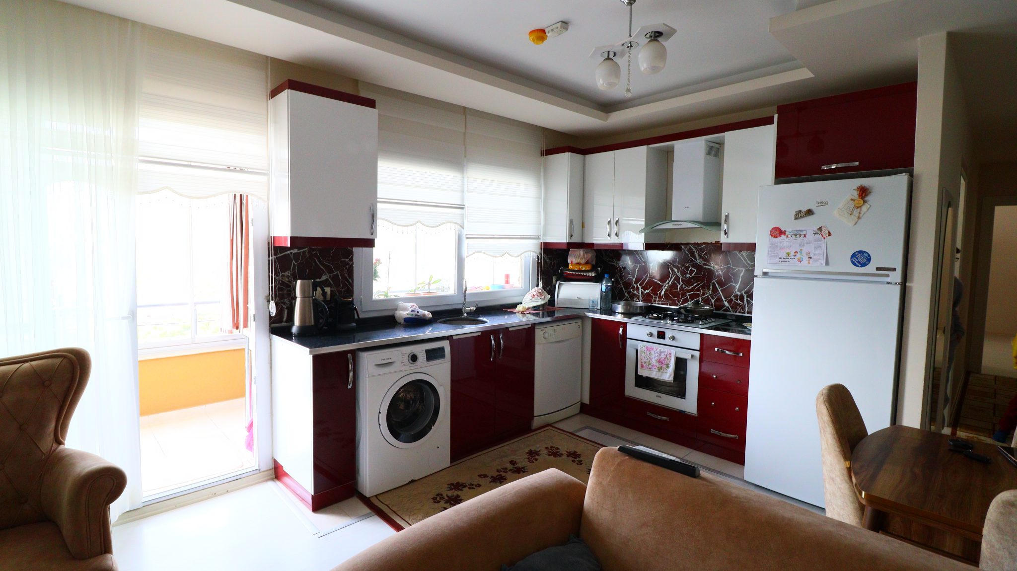 Mersin Erdemli Çeşmeli d400 Highway Route 2+1 Wohnung zum günstigen Preis zu verkaufen