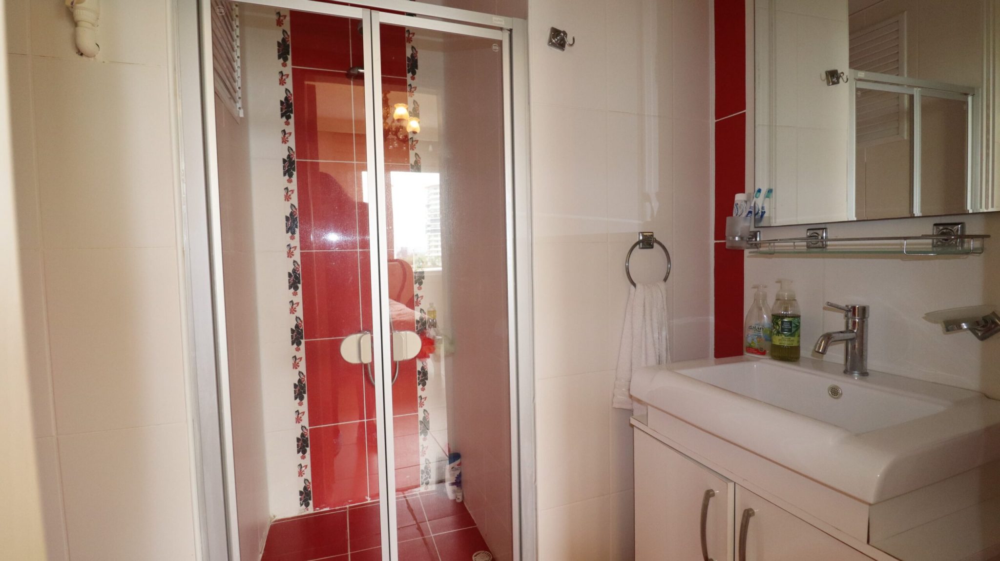 Mersin Erdemli Kargıpınarı  Queenaba Sitesi Kiralık 3+1 Daire