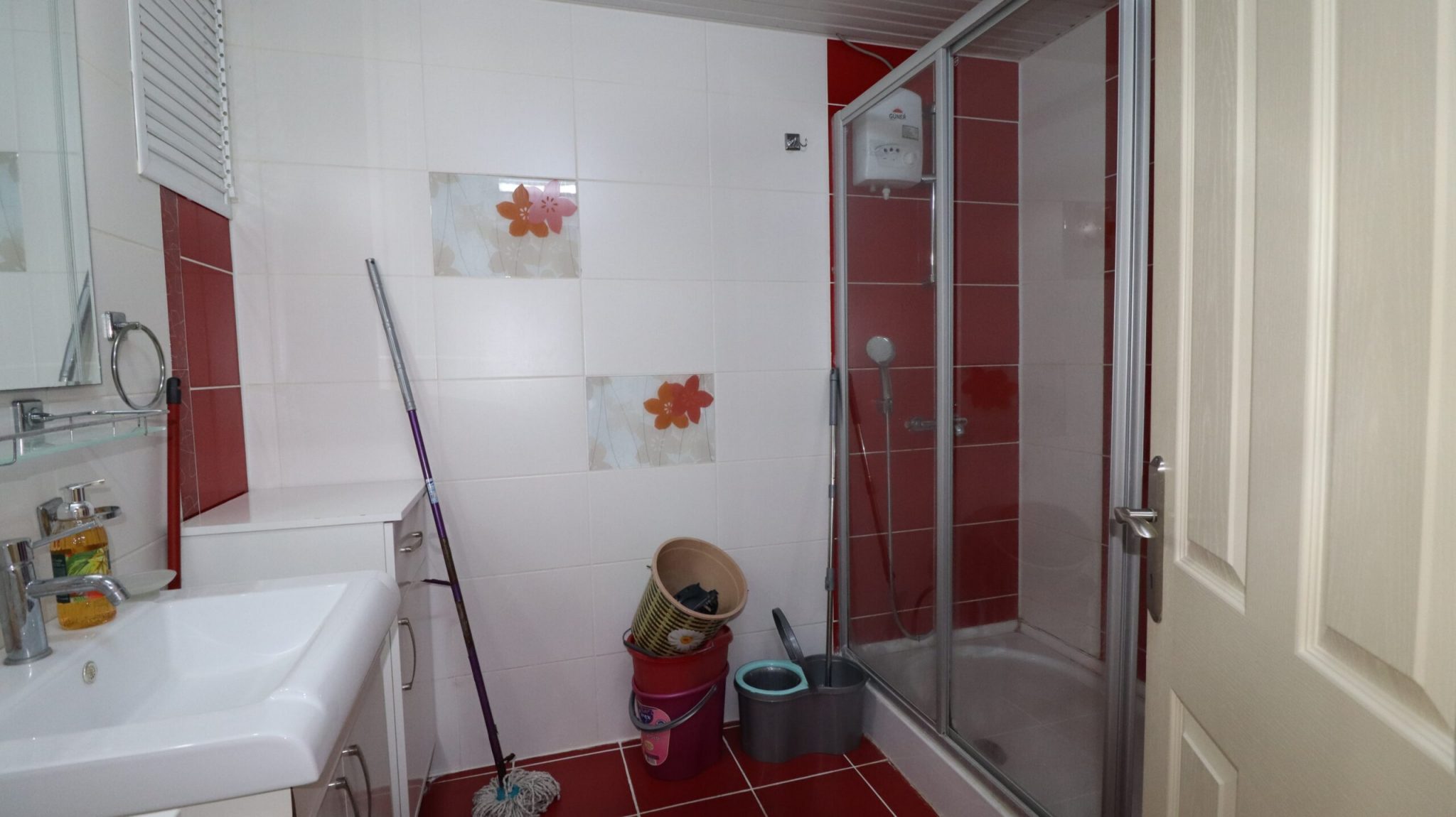 Mersin Erdemli Kargıpınarı  Queenaba Sitesi Kiralık 3+1 Daire