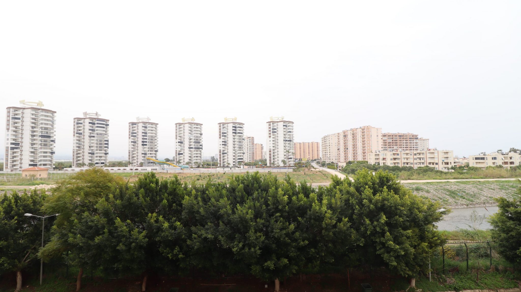 Mersin Erdemli Kargıpınarı  Queenaba Sitesi Kiralık 3+1 Daire