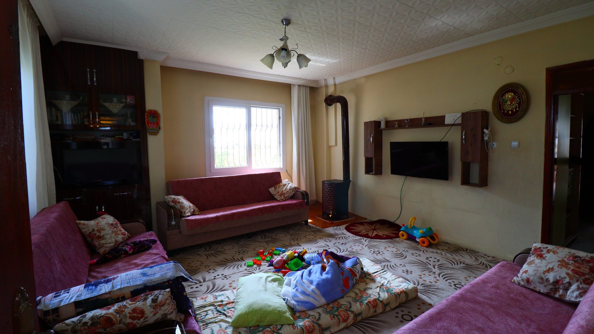 500 m2 House For Sale In Mersin Erdemli Karyagdi Area
